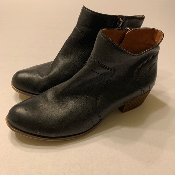 Lucky Brand Shoes - Lucky Brand Black Leather Ankle Zip Up Boots 8.5